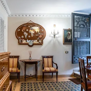 Regal House Capucci 6 Rome